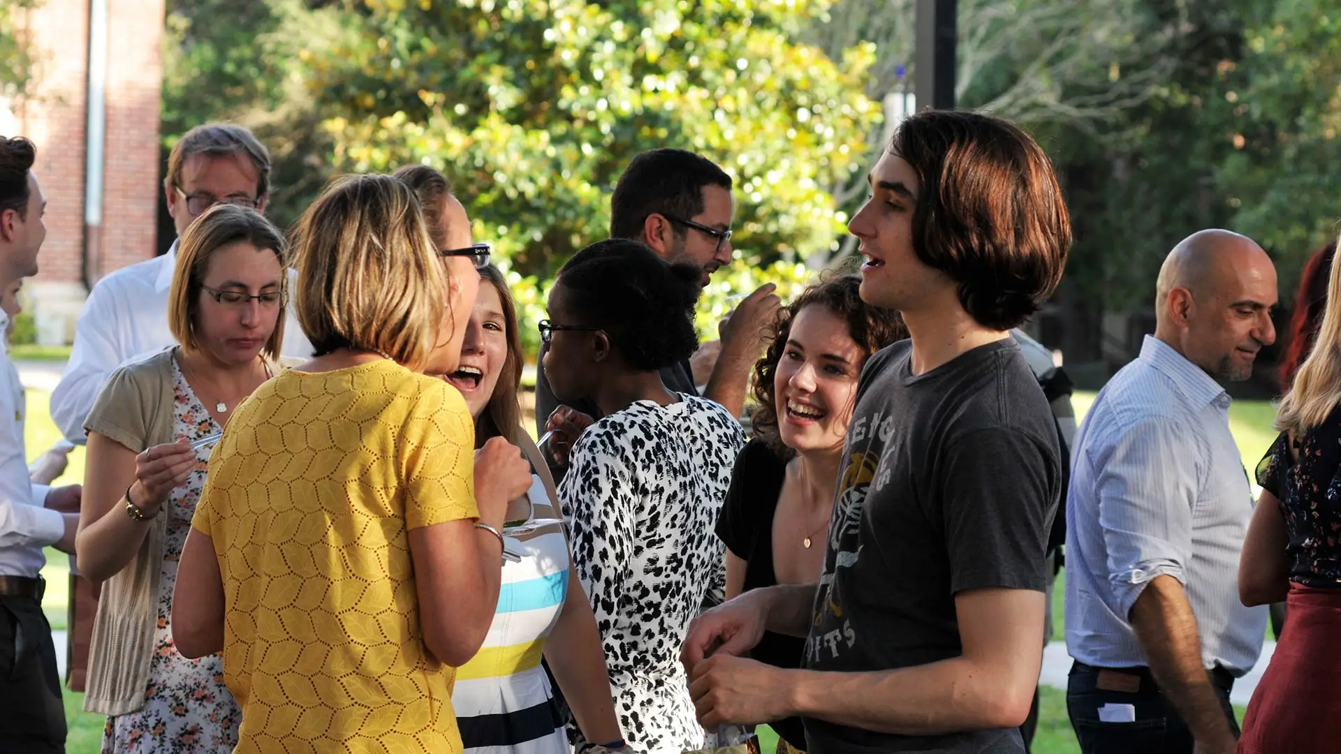 Programme de français at Tulane University, Students and Faculty enjoy a department outing