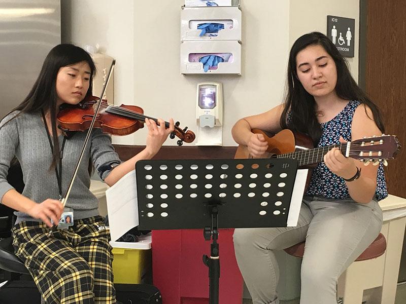 Tulane School of Medicine students perform for patients