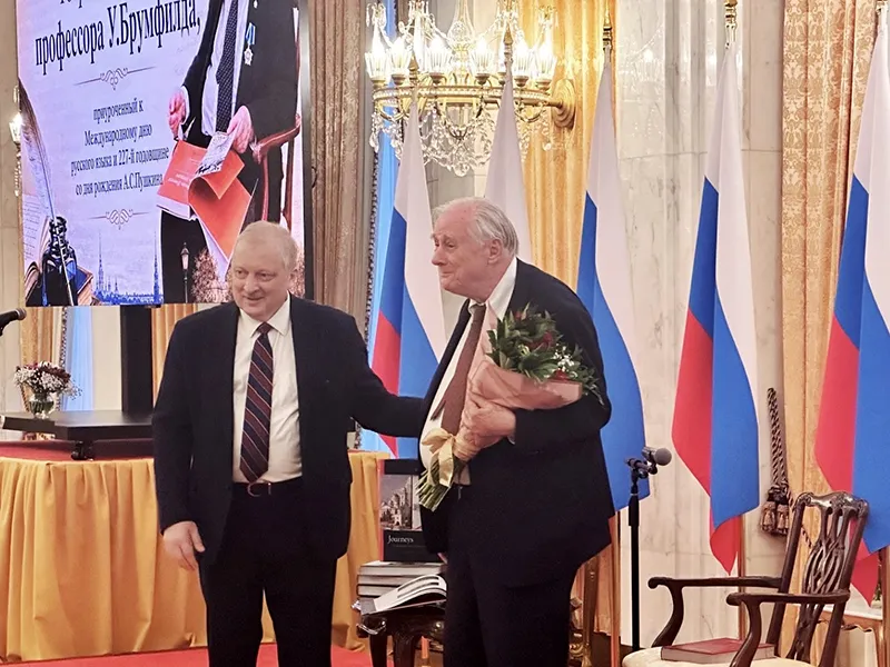 Russian Ambassador Alexander Darchiev (left) and William Brumfield (right) at the Russian Embassy