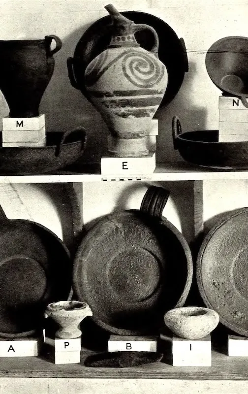 Bronze objects from the Area of the Stepped Portico (Evans 1928, 631, fig. 395).